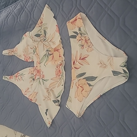 Floral Ruffle Tankini - Picture 4 of 8